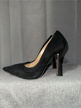 Sam Edelman Black Suede Pointed-Toe Pumps